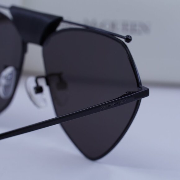 Alexander McQueen AM0317S 001 Geometric Sunglasses – Black/Grey - Picture 10 of 11